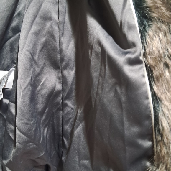 Banana Republic Gray  Faux Fur Vest - Picture 8 of 12